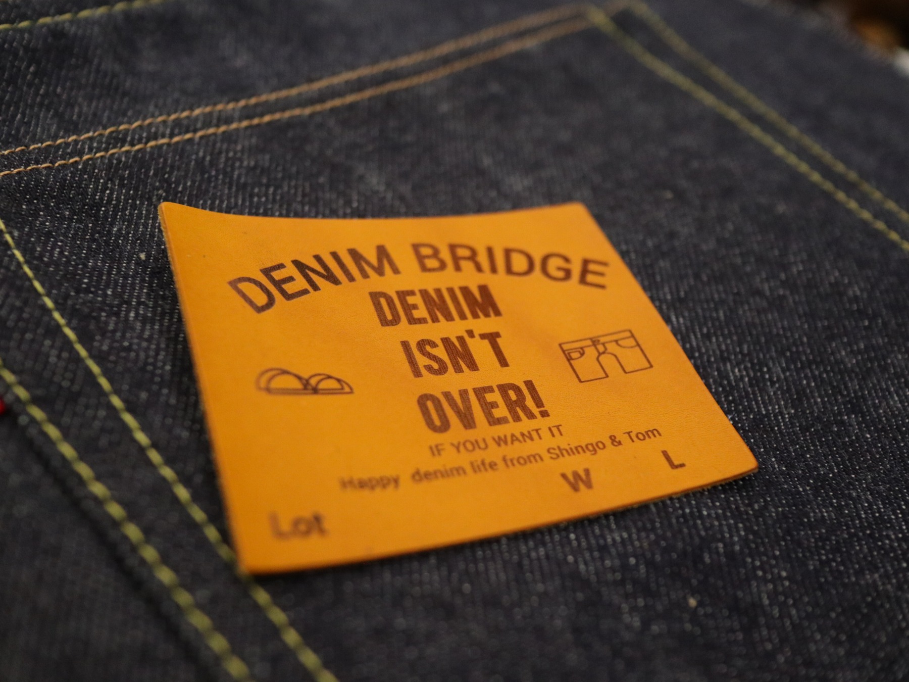 ニューデザインの革パッチ | denim bridge